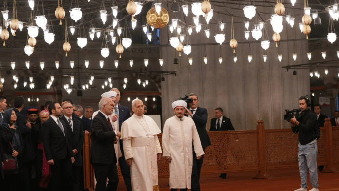 Pope Leo XIV in Istanbuls famed Blue Mosque